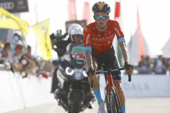 Pello Bilbao ist von der Vielseitigkeit von Wout van Aert begeistert: "Er gewinnt Sprints, Bergetappen, Zeitfahren und Cyclocross-Rennen"