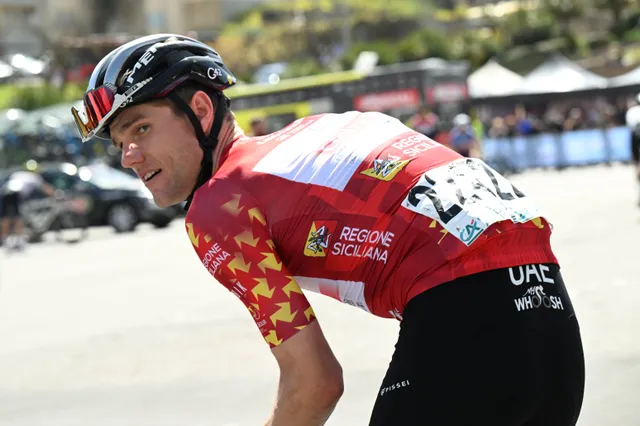 Finn Fisher-Black gewinnt die 2. Etappe der Tour of Oman 2024 und übernimmt die Führung im Rennen; Roger Adrià für BORA - hansgrohe auf Platz 5