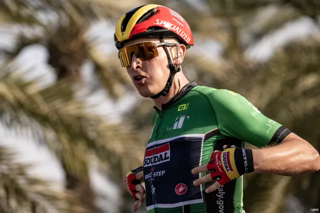 Tim Merlier gewinnt zum zweiten Mal in Folge die 4. Etappe der AlUla Tour; Matteo Sobrero für BORA - hansgrohe auf Rang 11