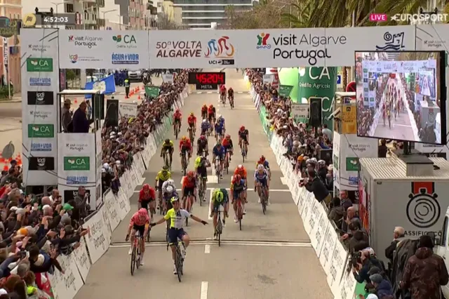 Volta ao Algarve: Etappe 1: Gerben Thijssen siegt im Sprint, Jordi Meeus auf Platz drei, während der Kampf um die Gesamtwertung auseinandergeht