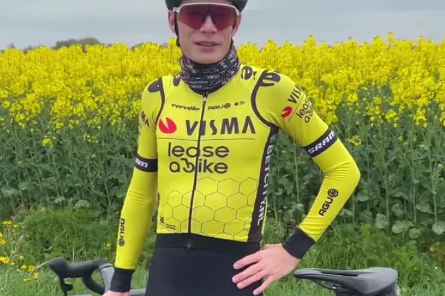 Jonas Vingegaard ist nach seinem schweren Sturz zurück im Training: "Es ist sehr schön, endlich wieder Rad fahren zu können und endlich wieder auf der Straße zu fahren"