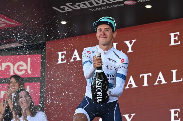 Antonio Tiberi holt sich überraschend die Gesamtwertung der Tour de Luxembourg 2024. Van der Poel am Ende Zweiter