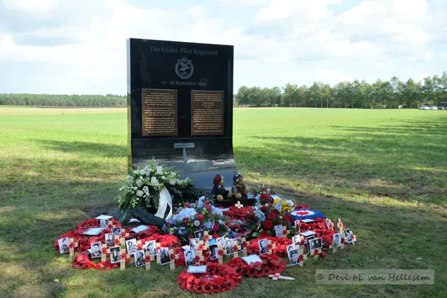 Videoreportage: onthulling monument Glider Pilot Regiment in Wolfheze