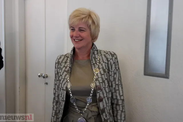 De 'nieuwe' ambtsketen van de burgemeester van Renkum