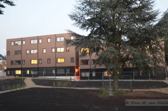 Eerste bewoners uit Oekraïne in tijdelijke woningen op Overdal-terrein