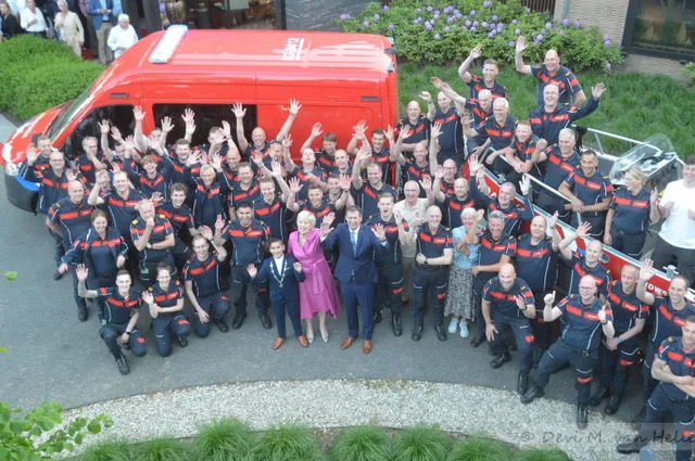 Fotoserie: Veel mensen bij afscheid van Agnes Schaap als burgemeester