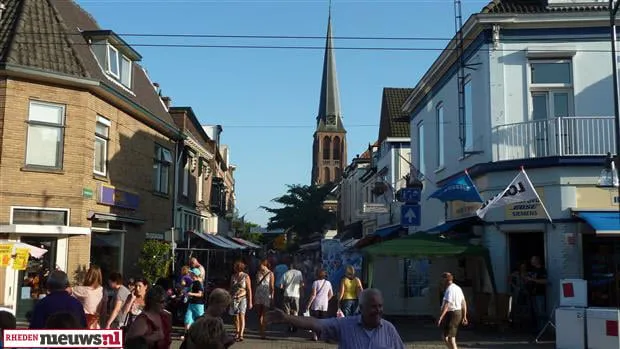 Velleper Donderdagen 2025 in het centrum van Velp