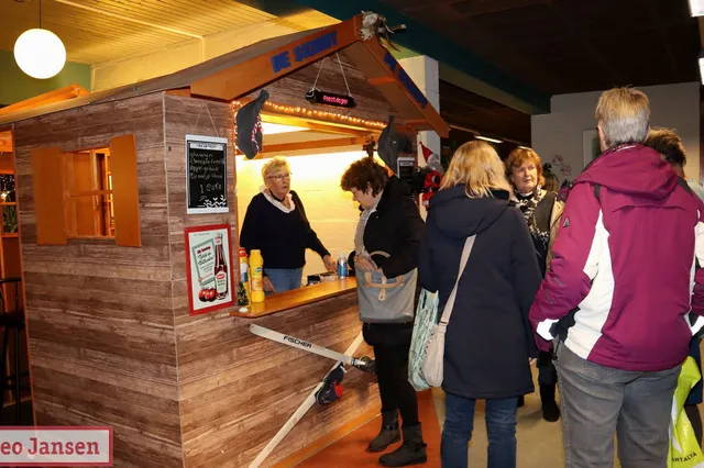 Wintermarkt in de Ulenpas Velp Image