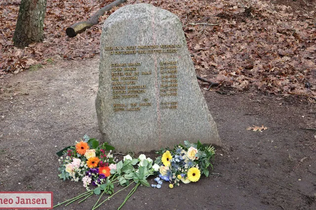 Gezamenlijke herdenking slachtoffers Emmapiramide Image