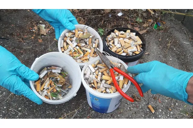 Vrijwilligers rapen 2.000 peuken in Velp tijdens landelijke actie Plastic PeukMeuk