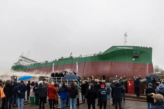 af679b3d8607f960_800x800ar