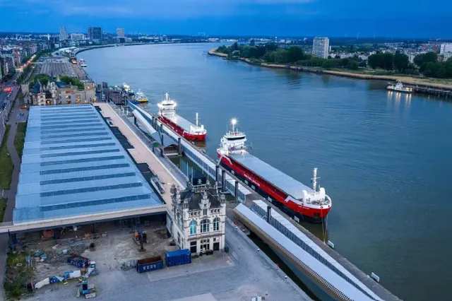 fast-lines-belgium-names-two-damen-cf-3850-top
