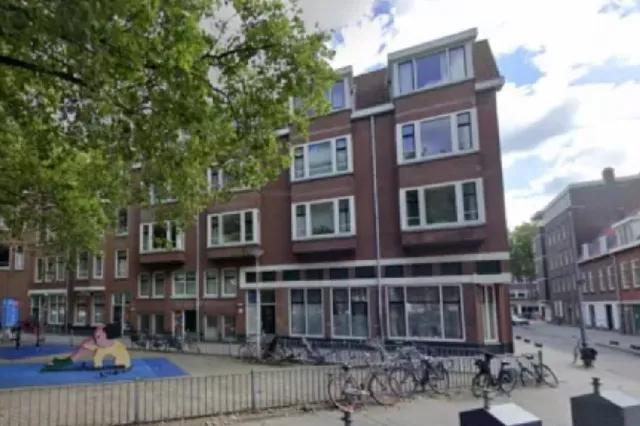 Baby (1) valt uit raam van vier hoog: dit is er tot nu toe bekend