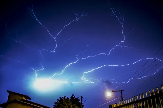 Weerwaarschuwing afgegeven: Noodweer verwacht