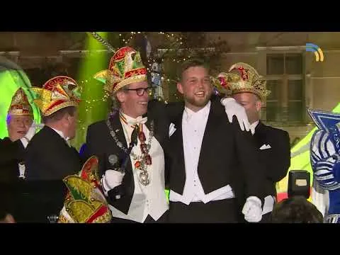 Video: Uitroeping Stadsprins Rik 1e Marotte Zitterd