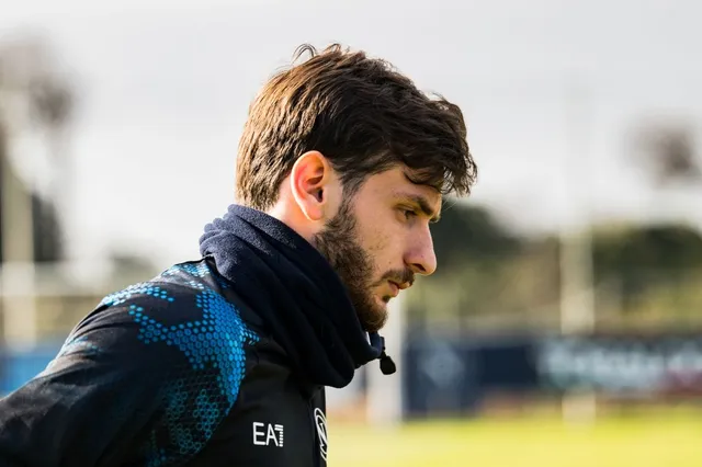 Khvicha Kvaratskhelia består lægetjek i PSG og tager Kylian Mbappés nummer