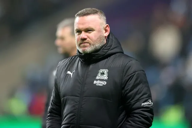 Wayne Rooney afslører: Sover med en hårtørrer, der blæser ham direkte i ansigtet