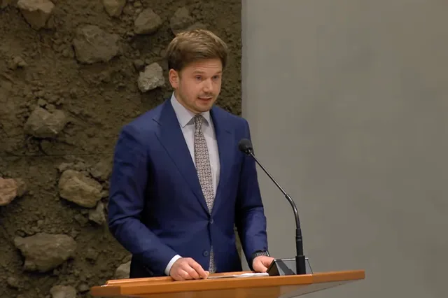 Filmpje! D66-Kamervoorzitter slaat debat over misdaden van het Regime dood - maar Gideon van Meijeren vecht terug