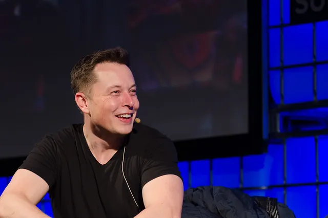 Elon Musk na 'rot op!' gescheld van Oekraïense ambassadeur: 'Oh, sorry, we kunnen Starlink niet gratis actief laten blijven'