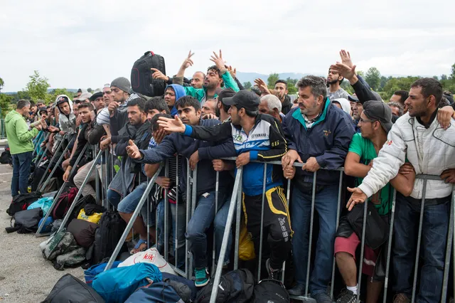 EU-machtsgreep! Europees Hof dwingt Duitsland familieleden van minderjarige 'vluchtelingen' op te nemen, zelfs als ze al volwassen zijn geworden