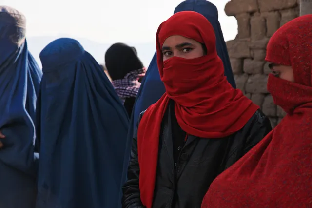 Taliban: Vrouwen mogen in Afghanistan niet meer werken en studeren