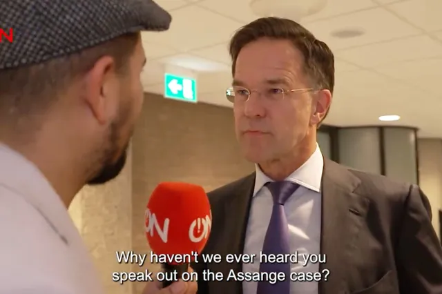 Kijk! Mark Rutte heeft LAK aan klokkenluider Julian Assange: "Babbelgesprek!"