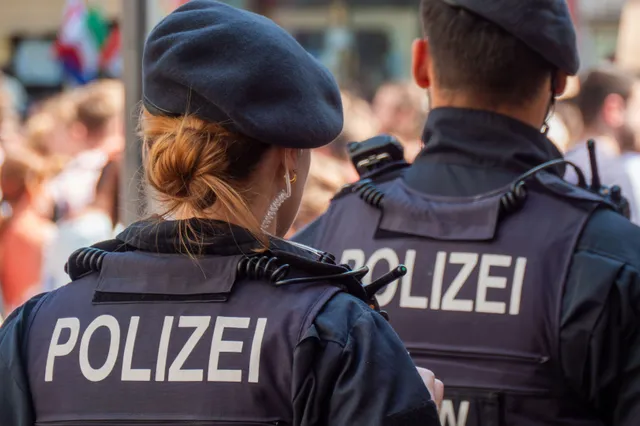 Mocromaffia teistert Duitsland: Liquidaties en bommen uit Nederland