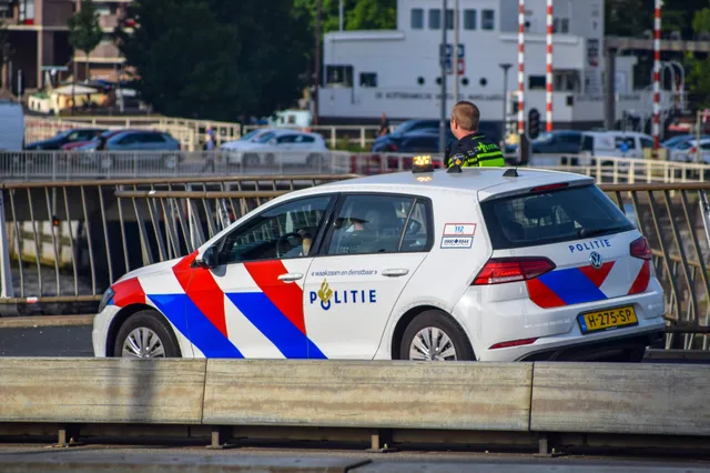 Duitse toestanden in Nederland: Illegale Turkse immigrant rijdt opzettelijk vrouw aan uit haat tegen Hollanders