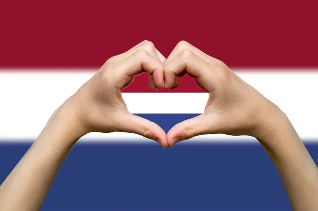 -Cultuur onder Vuur- Nederland overschrijdt de grens van 18 miljoen inwoners: tijd om de vlag halfstok te hangen