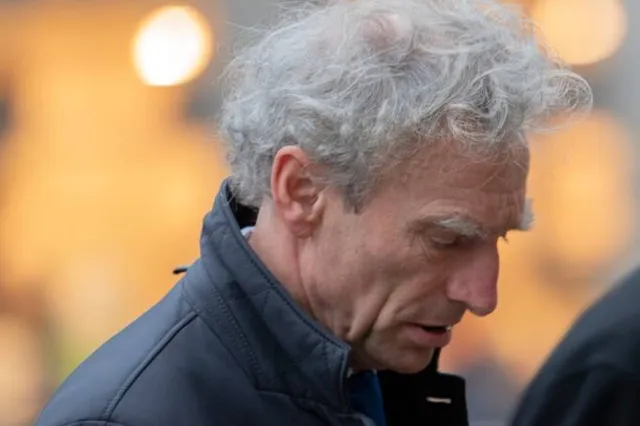 Senator Martin van Rooijen kaart schandalige belangenverstrengeling Paul Rosenmöller aan: "Hoe lang gaat dit nog door?!"
