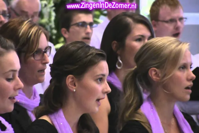 Zingen met Christelijk gemengd koor `Excelsior` uit Urk