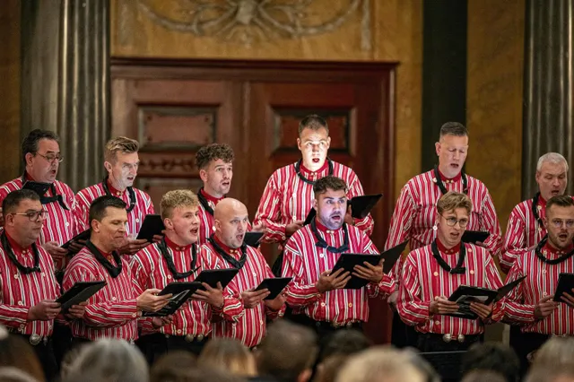 Soli Deo Gloria uit Urk zingt voor bouwfonds in Rouveen