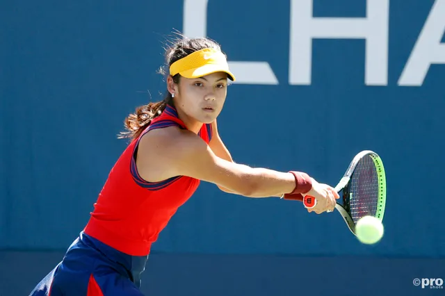 Emma Raducanu teases fans with switch to one-handed backhand