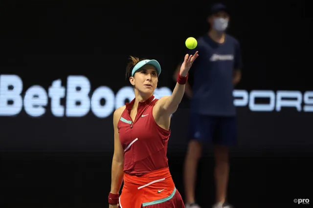 Belinda Bencic smashes Bianca Andreescu at Roland Garros