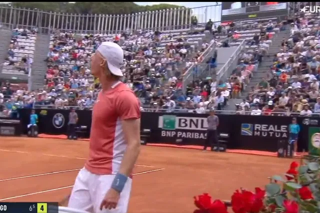 VIDEO: Shapovalov shouts "shut the F*** up" to crowd during heated Sonego clash at Internazionali BNL d'Italia Rome