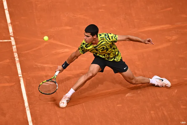 (VIDEO) Carlos Alcaraz wieder unter dem wachsamen Auge von Juan Carlos Ferrero ... auch mit einem Besen zum Fegen der Sandplatzlinien