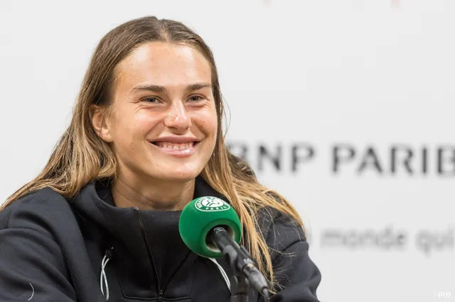 Sabalenka bromea tras la foto con Djokovic en Wimbledon: "24 Grand Slams en la fotografía"