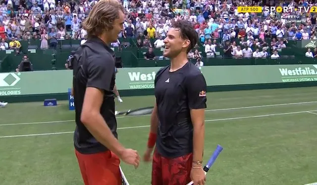 (VIDEO) Zverev und Thiem zeigen herzerwärmende Freundschaft nach Halle-Match mit Markenzeichen Händedruck