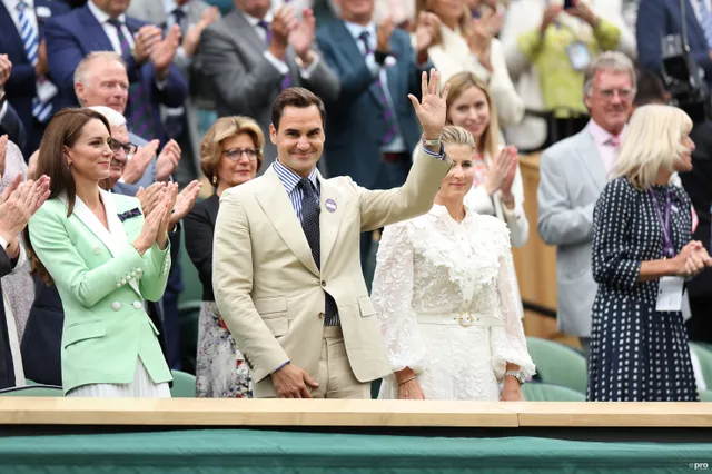 Murray wird von seinem Rivalen Federer auf dem Centre Court in Wimbledon beobachtet und tauscht sich aus: "Ich bin mir ziemlich sicher, dass er viel mit dem Sport zu tun haben wird"