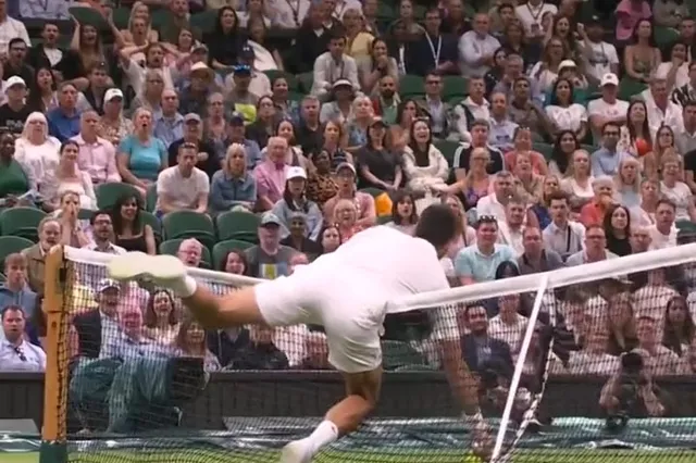 (VIDEO) Mind the Net Novak! Djokovic falls over net going for point against Hurkacz