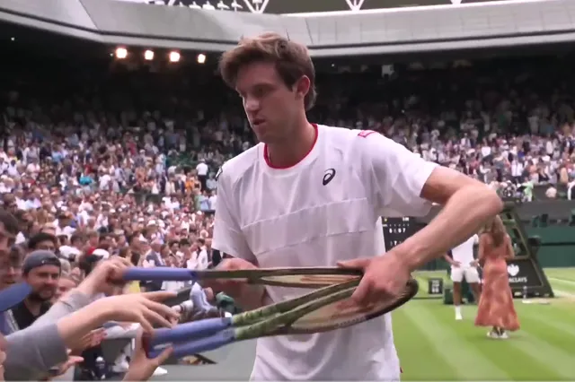 VÍDEO: El chileno Jarry regala raquetas a los niños tras la derrota contra Alcaraz en Wimbledon