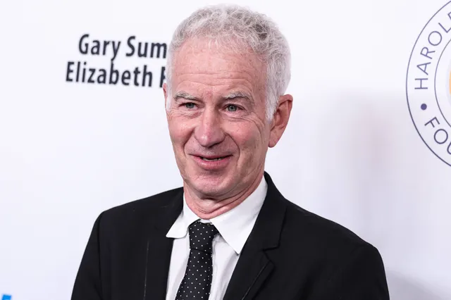 John McEnroe sale a defender a Novak Djokovic: "Lo odié, no se merece esto"