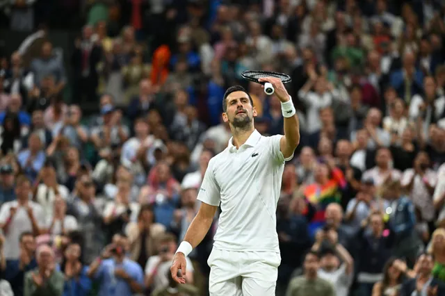 Novak Djokovic recreó el icónico comentario de "buenas noches" con sus fans mientras practicaba en Roland Garros