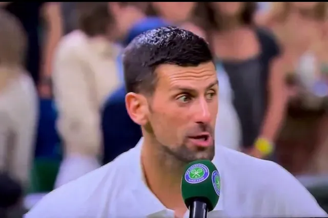 (VÍDEO) Novak Djokovic 'pica' a los aficionados tras los gritos de "Ruuuuuune": "Que paséis buuuuuuena noche"