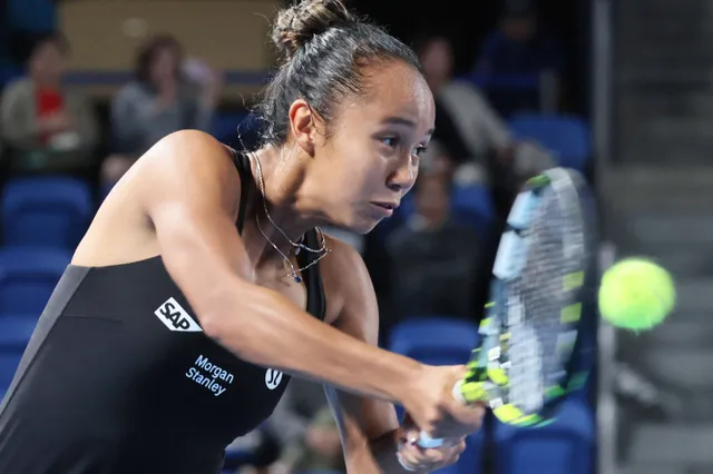 Leylah Fernandez stuns eighth seed Emma Navarro as Iga Swiatek sweeps aside Maria Sakkari at Qatar Open