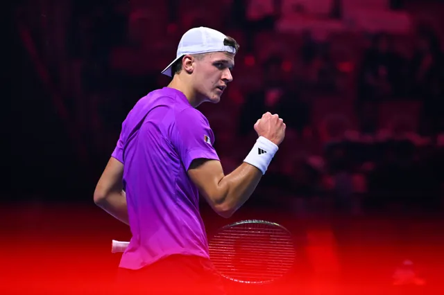 19-year-old Jakub Mensik makes Australian Open statement with clinical Casper Ruud win