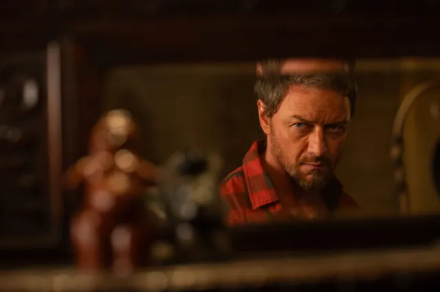 James McAvoy is een geflipte landgoedeigenaar in de trailer van 'Speak no Evil'