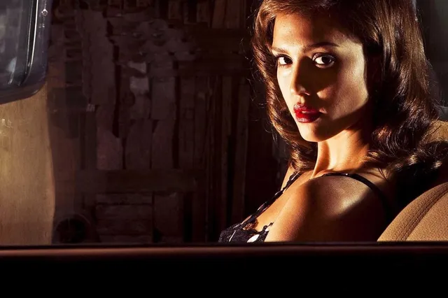 Jessica Alba is een Special Forces-officier in de nieuwe Netflix-film 'Trigger Warning'
