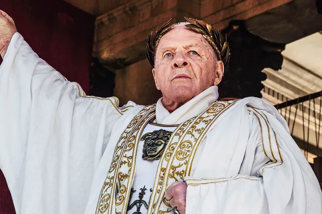 Anthony Hopkins is een Romeinse keizer in de epische trailer van 'Those About to Die'