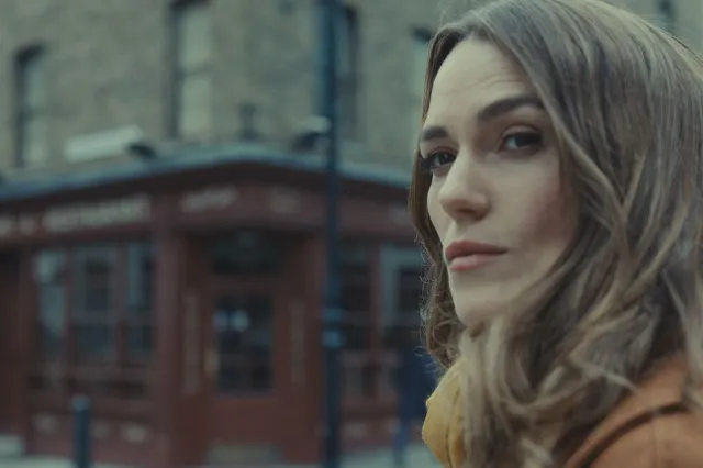 Mysterieuze Netflix-serie met Keira Knightley al vóór release verzekerd van tweede seizoen